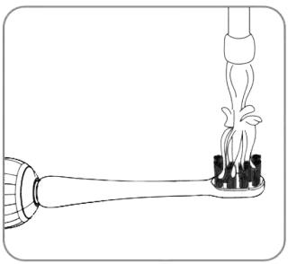 puść niewielki strumień wody